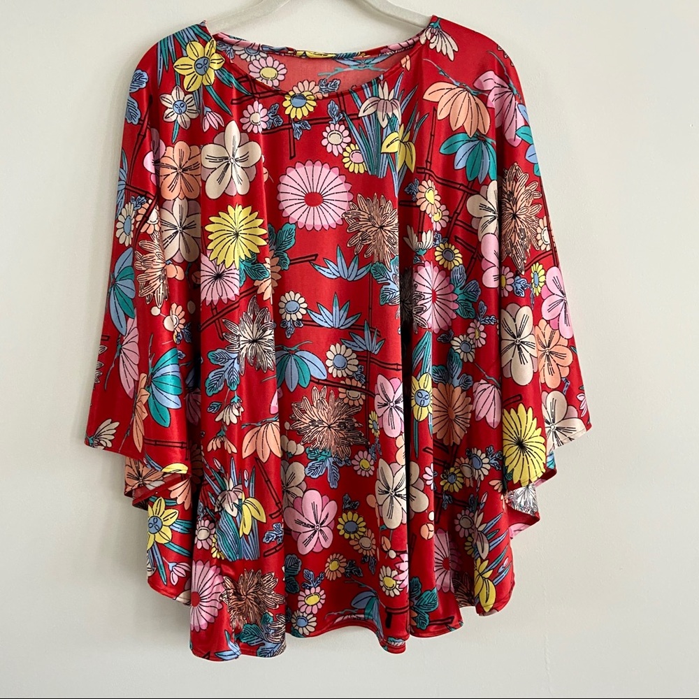 Flowy Floral Butterfly Wing Sleeve Blouse
